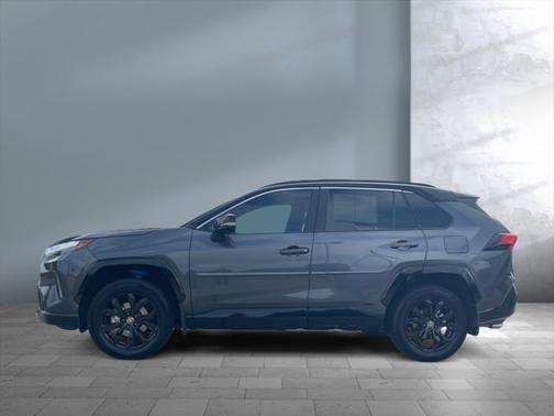 2023 Toyota RAV4 Hybrid SE