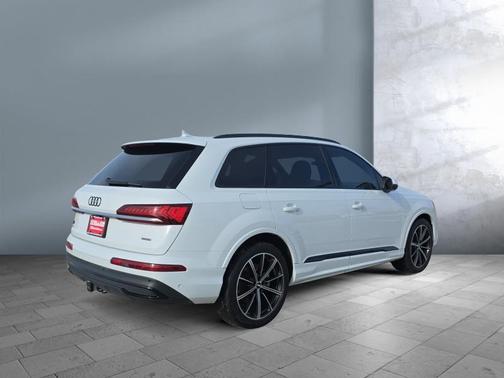 2020 Audi Q7 55 Prestige