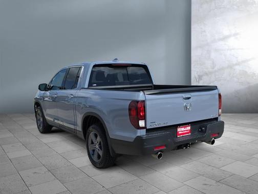 Gray 2023 Honda Ridgeline RTL-E