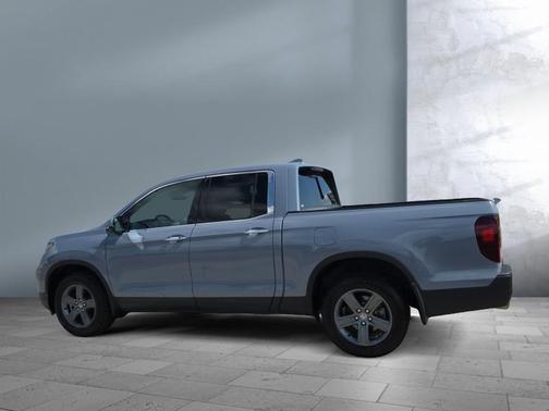 Gray 2023 Honda Ridgeline RTL-E