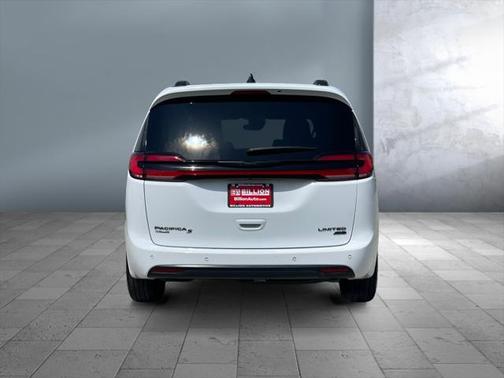 2024 Chrysler Pacifica Limited