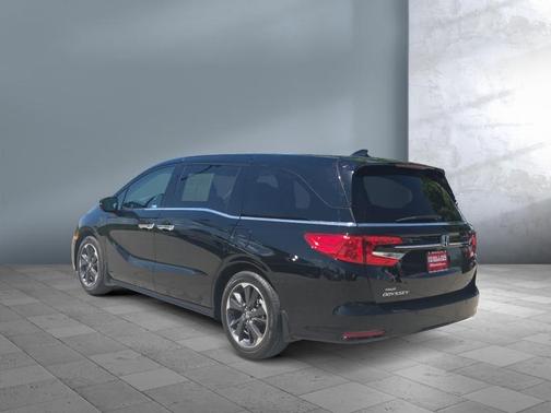 Crystal Black Pearl 2024 Honda Odyssey Elite