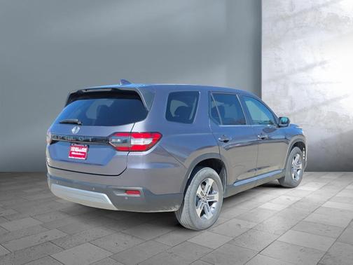 Modern Steel Metallic 2025 Honda Pilot EX-L