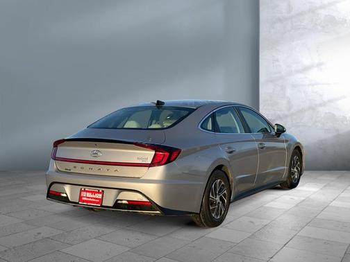 2023 Hyundai SONATA Hybrid Base