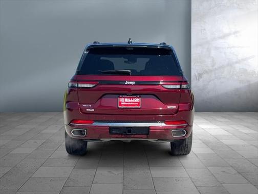 2024 Jeep Grand Cherokee Summit