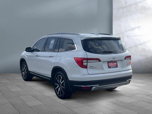 2021 Honda Pilot AWD Elite
