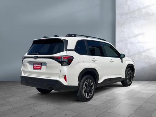 2025 Subaru Forester Base