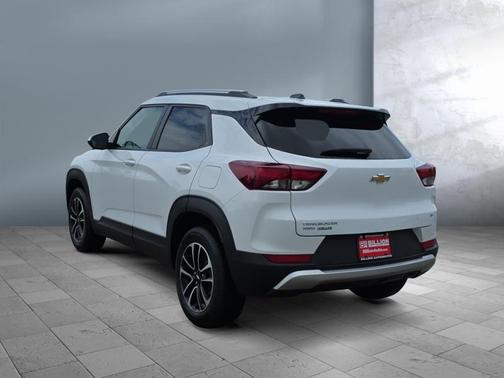 Summit White 2025 Chevrolet Trailblazer LT