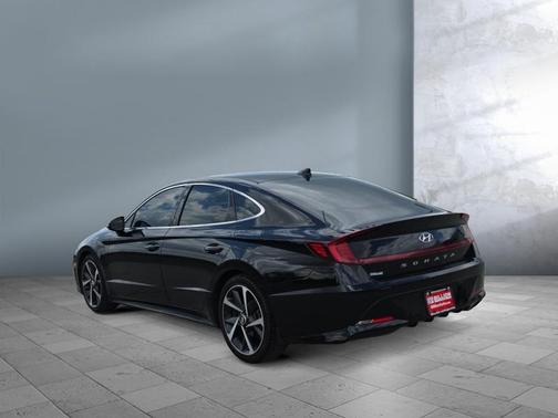 Phantom Black 2021 Hyundai SONATA SEL Plus