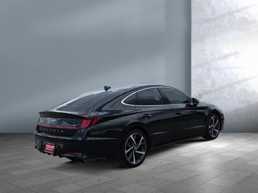 Phantom Black 2021 Hyundai SONATA SEL Plus