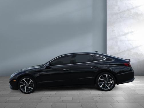 Phantom Black 2021 Hyundai SONATA SEL Plus