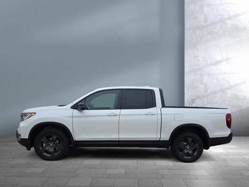 Platinum White Pearl 2026 Honda Ridgeline TrailSport