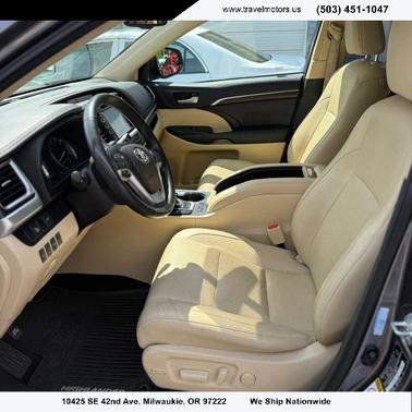 Grey 2015 Toyota Highlander Limited
