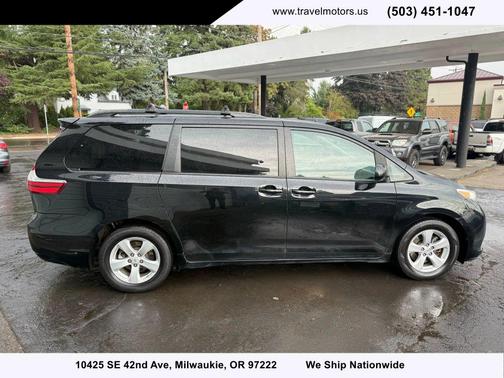 2015 Toyota Sienna LE