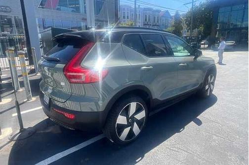 Sage Green 2023 Volvo XC40 Ultimate