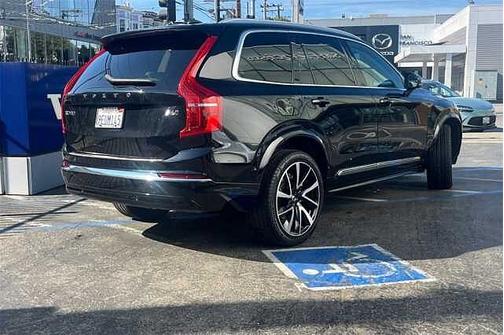 2023 Volvo XC90 Plus