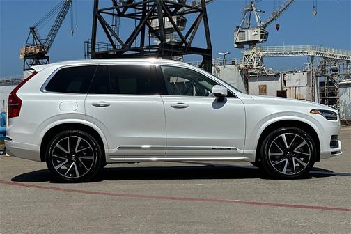 2022 Volvo XC90 Recharge Plug-In Hybrid T8 Inscription Expression Extended Range 6P