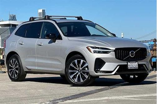 2025 Volvo XC60 Core