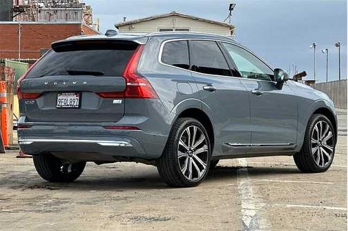 2023 Volvo XC60 Ultimate Bright
