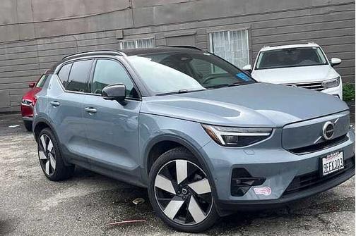 2023 Volvo XC40 Ultimate