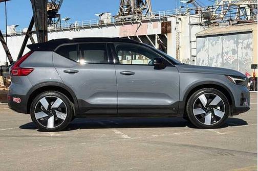 2023 Volvo XC40 Ultimate