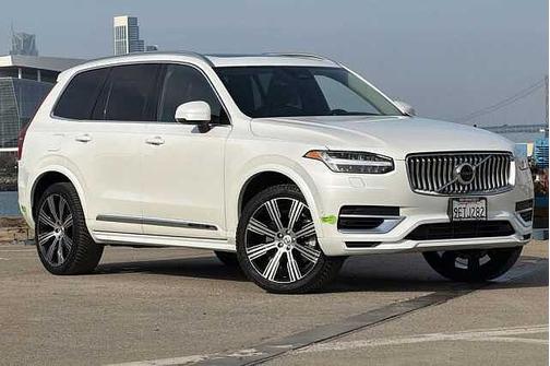 2023 Volvo XC90 Plus