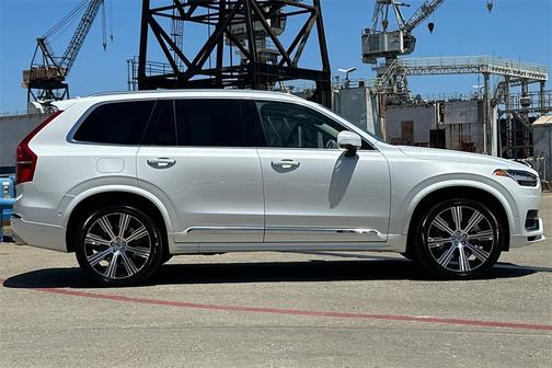 2022 Volvo XC90 Recharge Plug-In Hybrid T8 Inscription Extended Range 6P