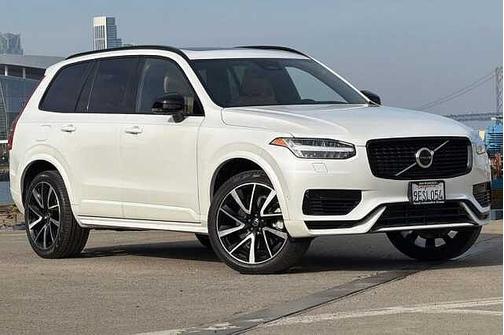 2023 Volvo XC90 Ultimate Dark 7-Seater