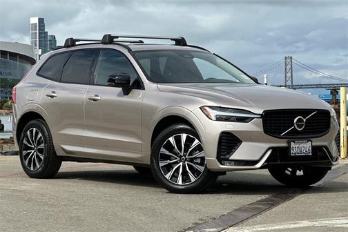 2025 Volvo XC60 B5 Core