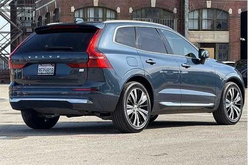 2023 Volvo XC60 Ultimate Bright
