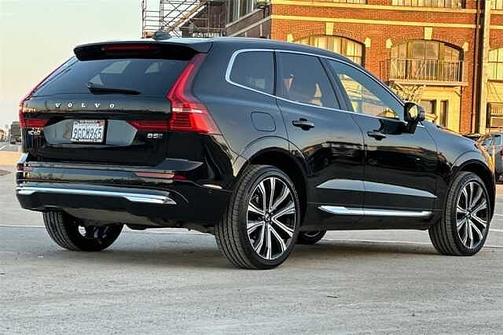 2023 Volvo XC60 B5 AWD Ultimate Bright