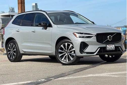 2025 Volvo XC60 Core