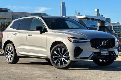 2025 Volvo XC60 B5 Core