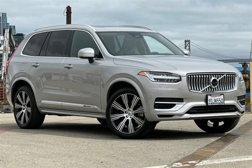 2023 Volvo XC90 Recharge Plug-In Hybrid Ultimate 6-Seater