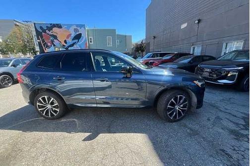 Denim Blue 2024 Volvo XC60 Plus