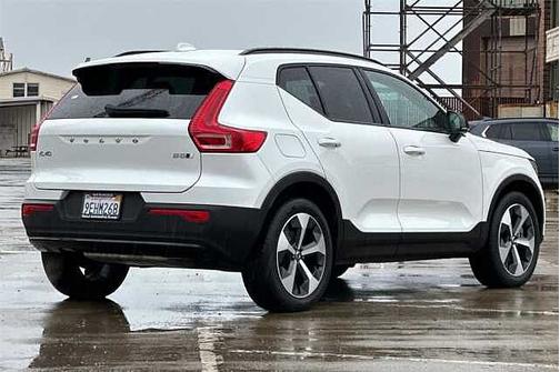2023 Volvo XC40 Plus