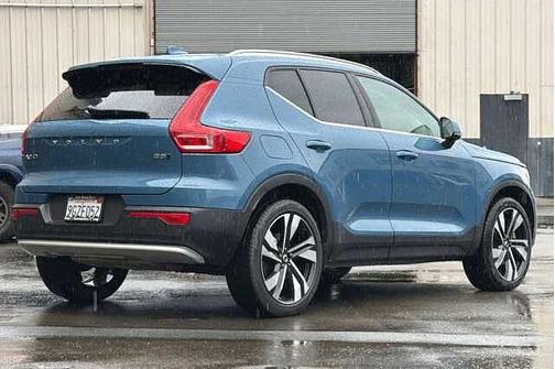 2023 Volvo XC40 Plus