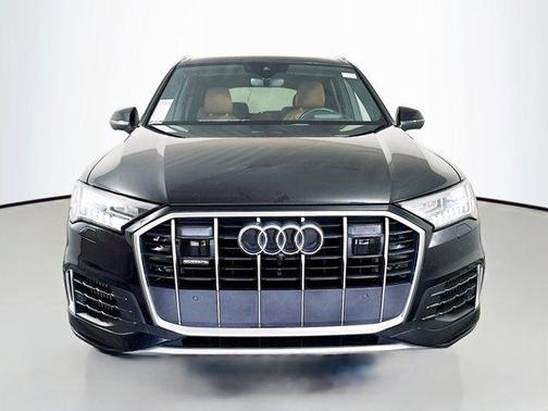 2021 Audi Q7 55 Prestige