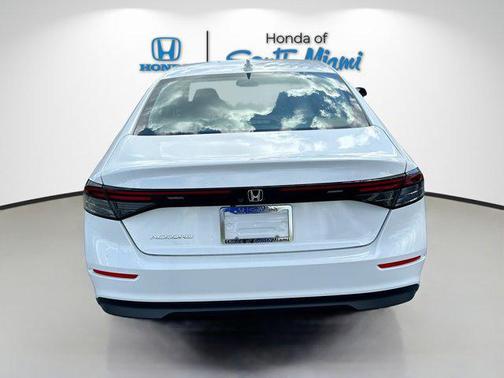 2025 Honda Accord LX 1.5T