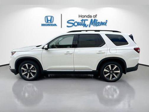 2025 Honda Pilot Touring 8-Passenger
