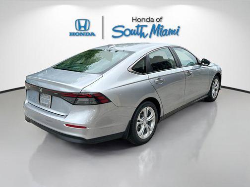 2025 Honda Accord LX 1.5T