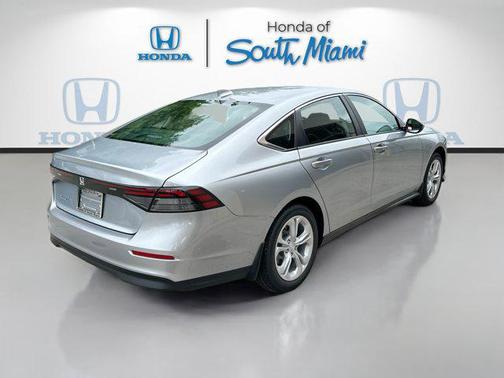2025 Honda Accord LX 1.5T