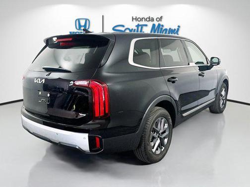 2024 Kia Telluride LX