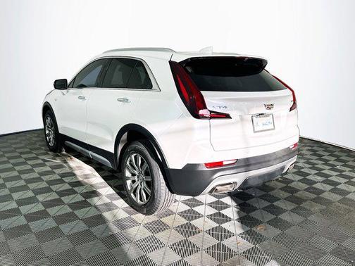 2021 Cadillac XT4 Premium Luxury