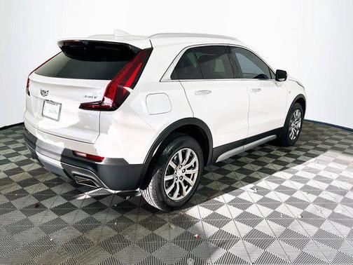2021 Cadillac XT4 Premium Luxury