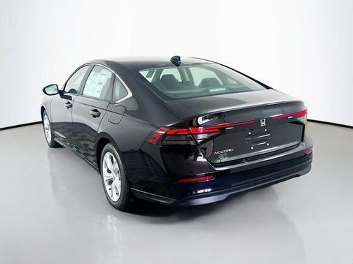 2025 Honda Accord LX 1.5T