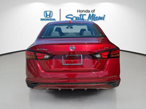 2022 Nissan Altima 2.5 SV