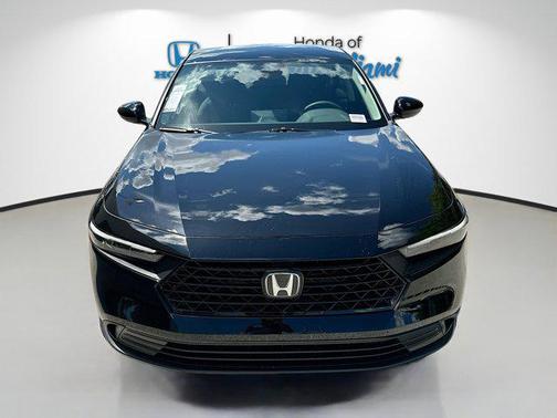 2025 Honda Accord LX 1.5T