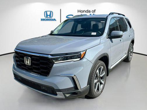 2025 Honda Pilot Touring 8-Passenger