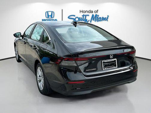 2025 Honda Accord LX 1.5T